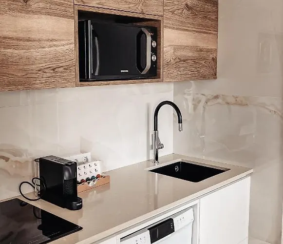 Emerald Palm Lejlighed